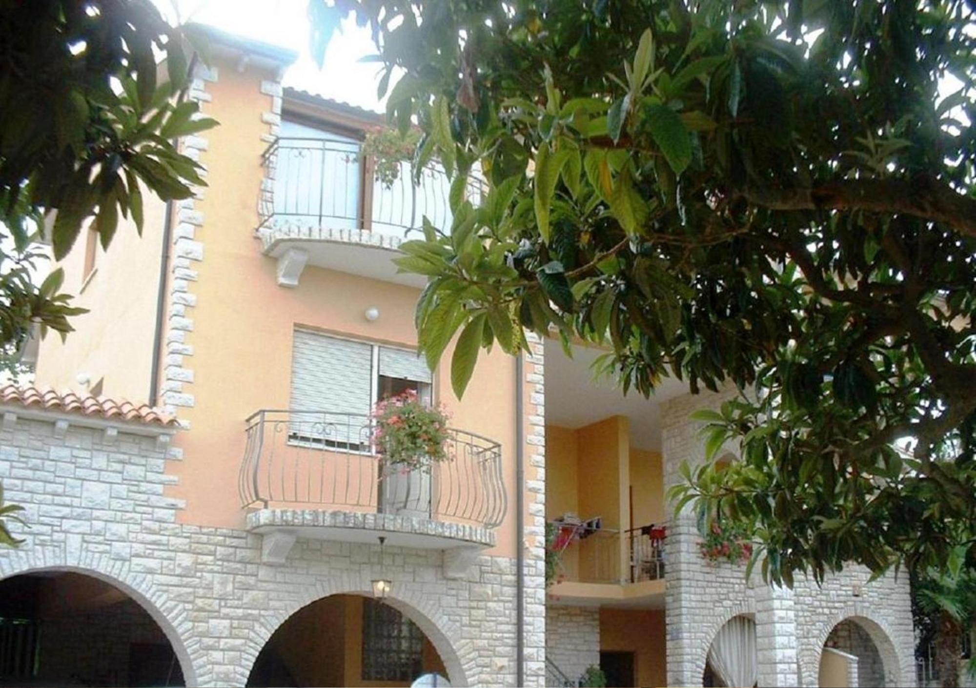 רוביני Renata Mare Apartments מראה חיצוני תמונה