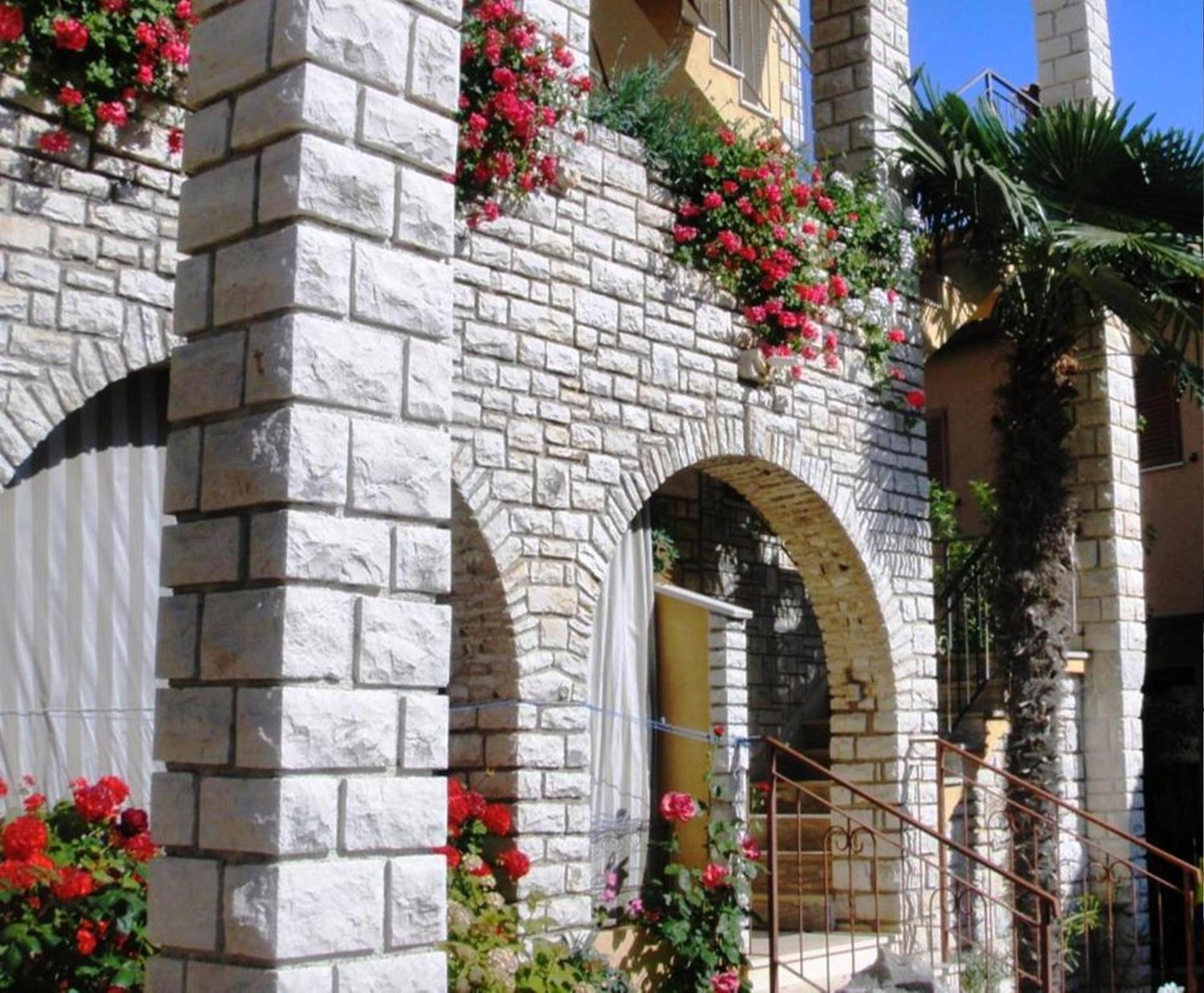 רוביני Renata Mare Apartments מראה חיצוני תמונה